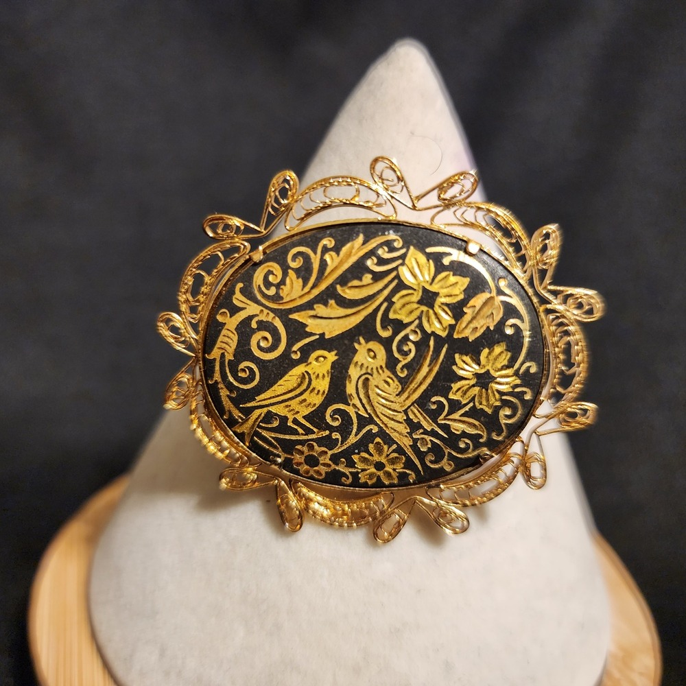 VTG Damascene Bird Floral Brooch Gold Filigree Oval Brooch Gold-tone